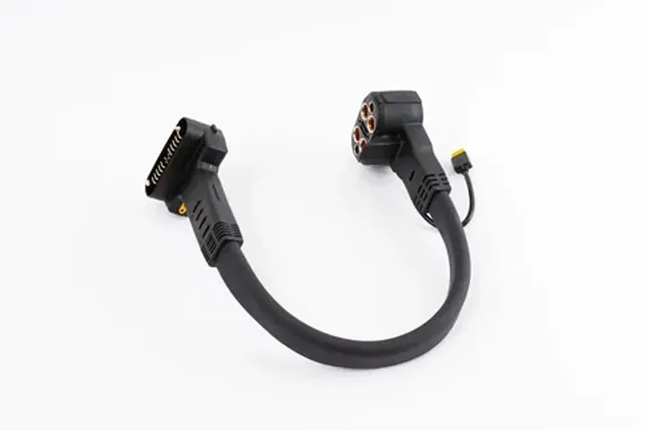 DJI Flight Battery Charging Adapter Cable (Columnar to Blade Interface) — product photo